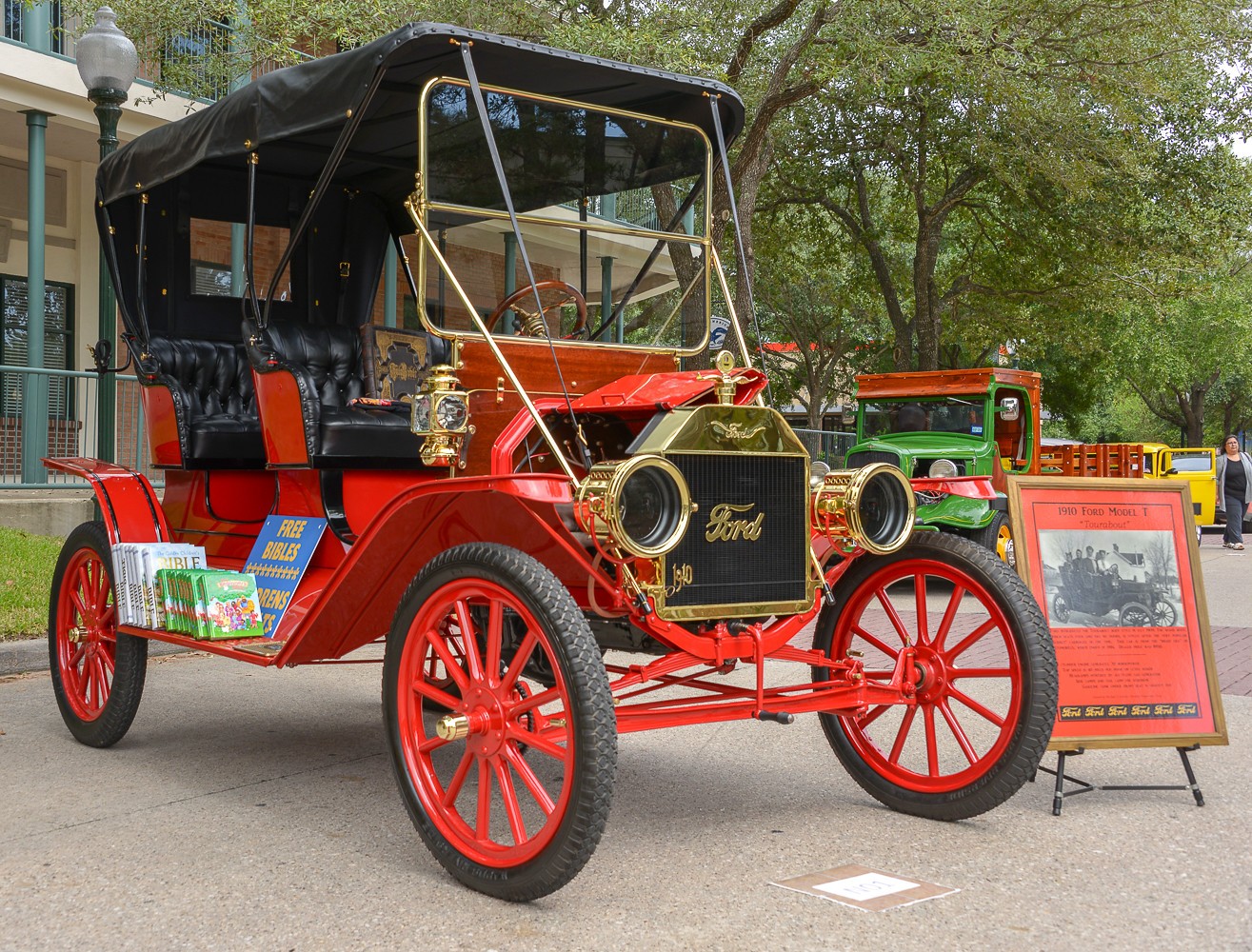 "1910" Tourabout