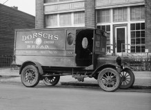 TT Delivery Van - Dorset Baker