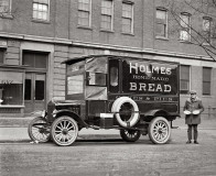 TT Delivery Van - Holmes Bread  circa 1923