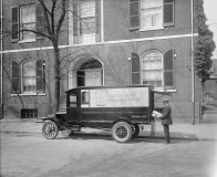 TT Delivery Van - Banner Laundry