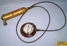 Oil Gauge: "Pecks Dash Mount"