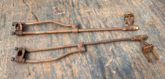 Front Axle: Period Radius Rods for Lowered Car