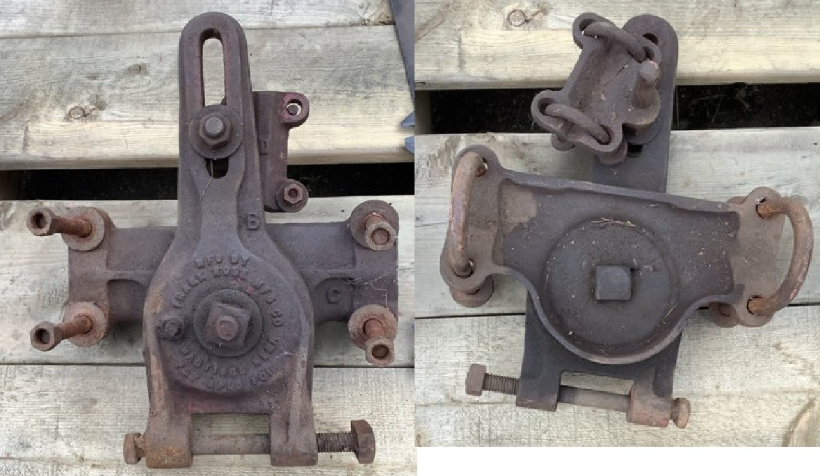 Trailer Hitch: Front Axle Clamp
