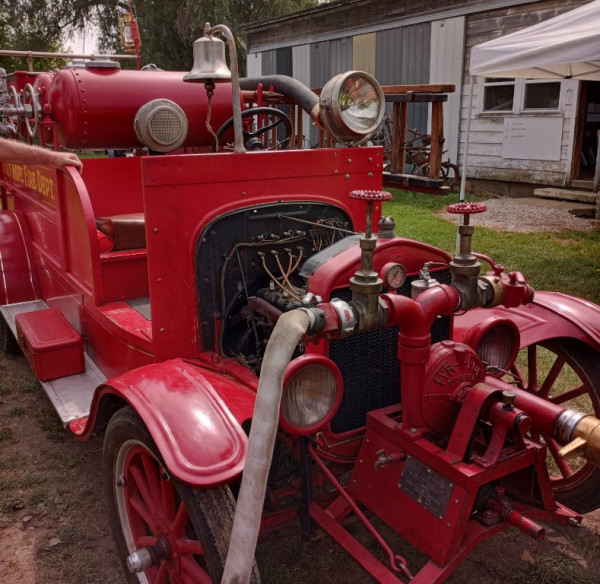 1925 TT chemical truck with front pump
