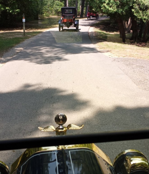Leisurely drive in Harbor Beach resort...dozens of beautiful old cottages on Lake Huron