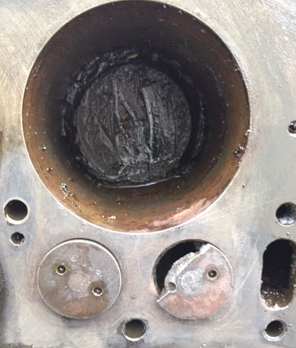 Busted iron valve top, original 2 piece Model T design steel shaft, iron head.jpg