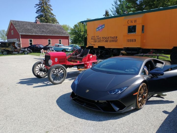 lamborghini.jpg