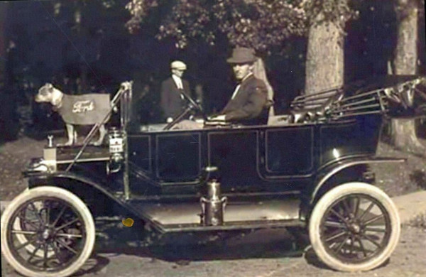 ford dog.jpg