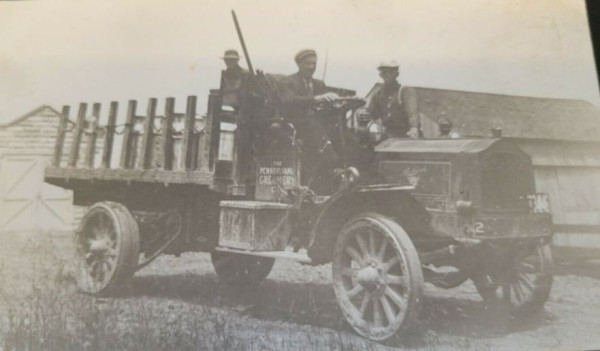 old truck 6.JPG