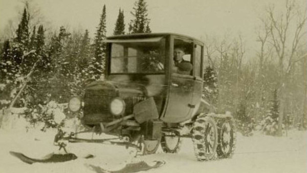 Coupe snowmobile.jpg