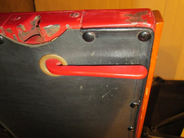 latch 1.JPG