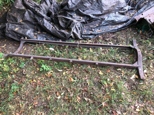 1927 T frame.jpg