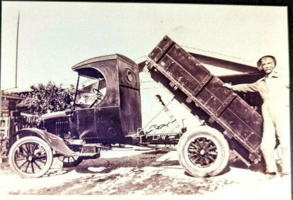 TT dump truck.JPG