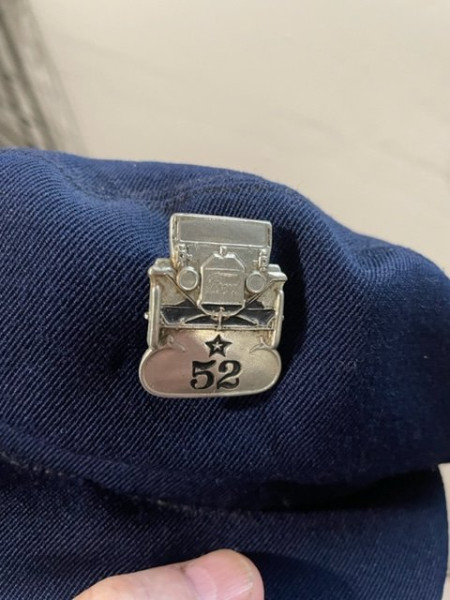 Ford Badge.jpg