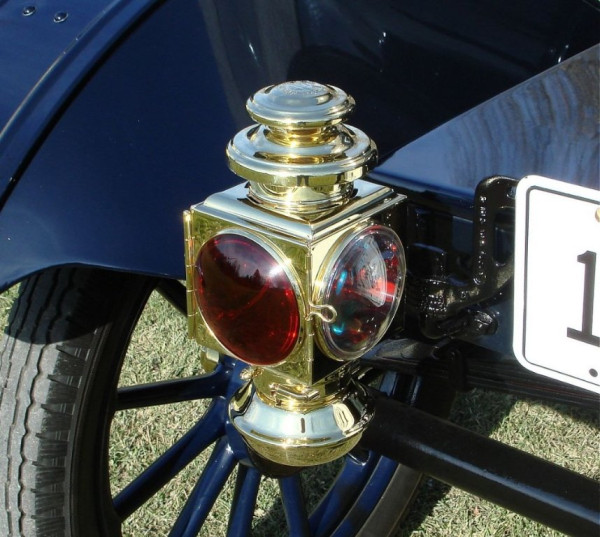 tail light.jpg