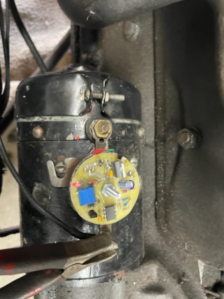 Regulator with diode on base but no cover