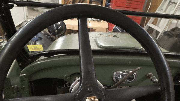 Steerplay1.gif