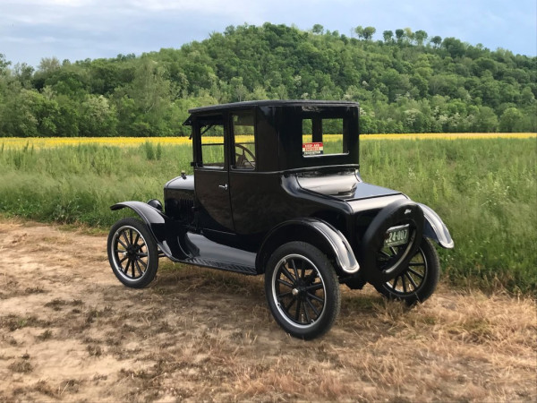 1925 Model T Coupe 22.jpg