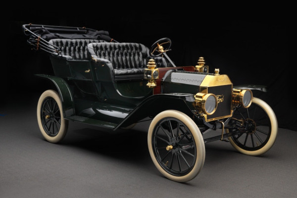 1910 Model T Touring Brewster green .JPG