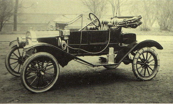 1911 torpedo square gas tank.jpg