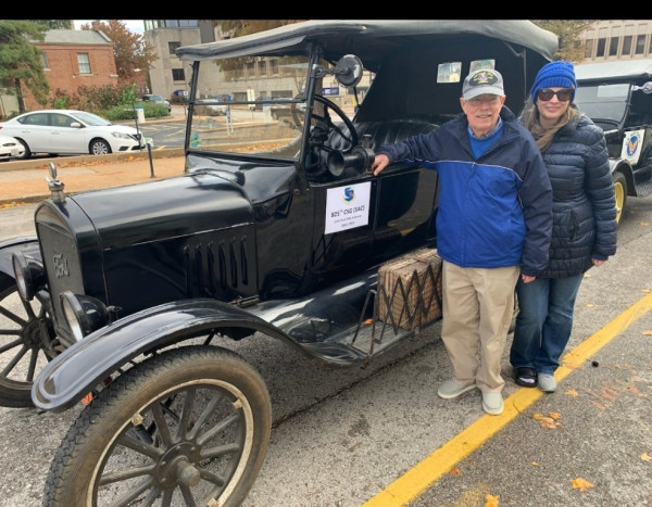 Veterans Parade 2022.jpg