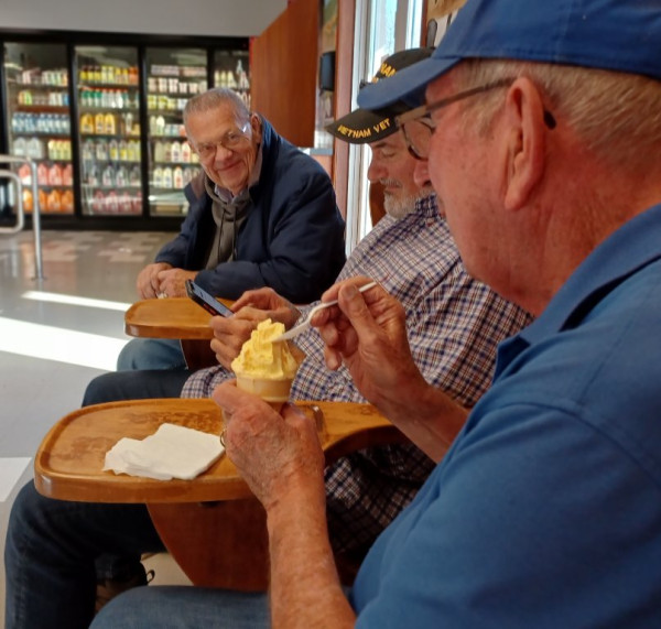 Tom and French Vanilla, Russ telling stories as guest Gary listens