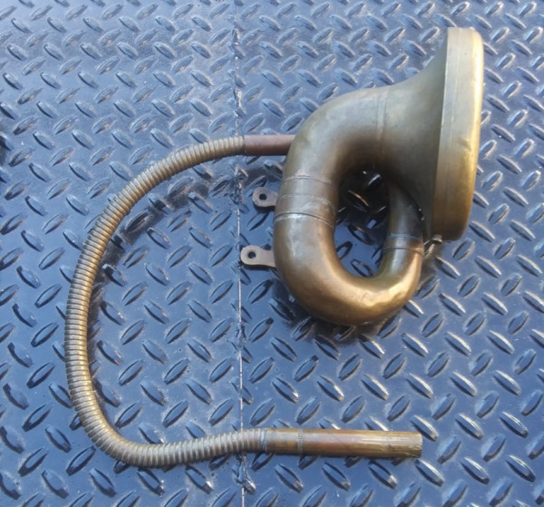 horn1.jpg