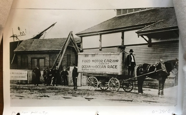 0-3910 postrace publicity - crate in australia i think.jpg