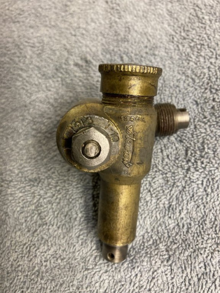 1913 swivel a.jpg