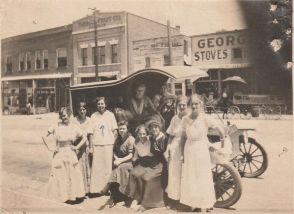 pie wagon.JPG