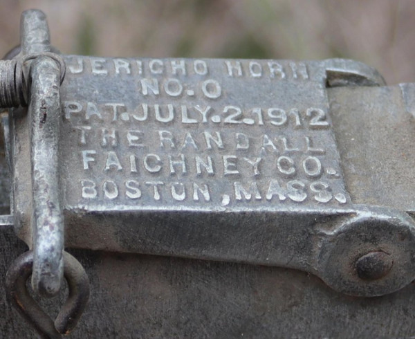 Jericho 00 Whistle 2.jpg