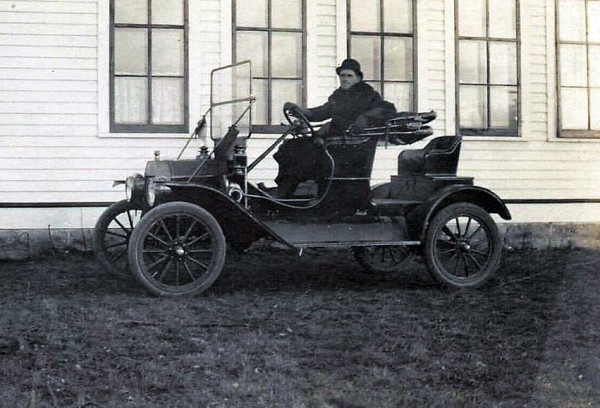 model T roadster (1).JPG