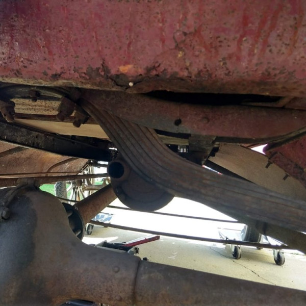 rear undercarrage.jpg