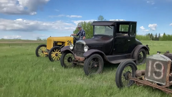these-fire-spitting-ford-model-ts-are-what-no-nonsense-racing-is-all-about_5.jpg