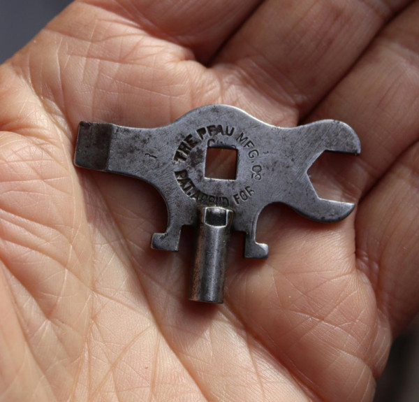 Pfau Coilbox key 1.jpg