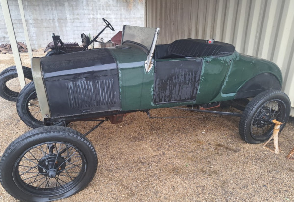 Roadster 2.jpg