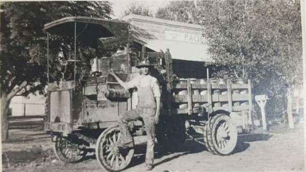 milk truck.JPG