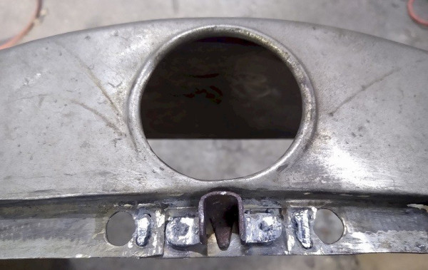 Radiator shell 063559534.jpg