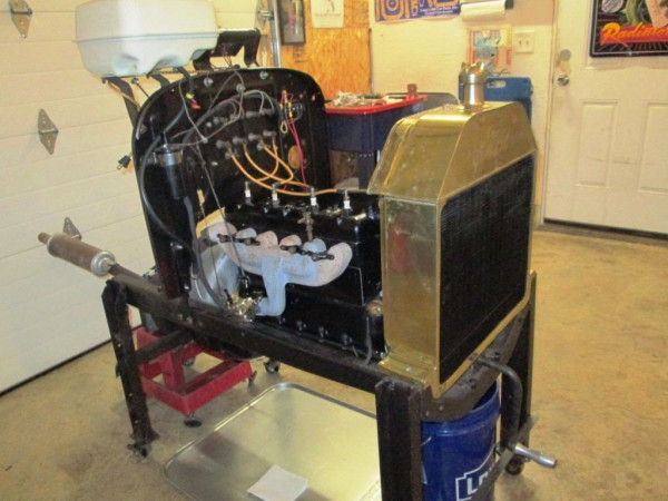 engine in stand 2.JPG