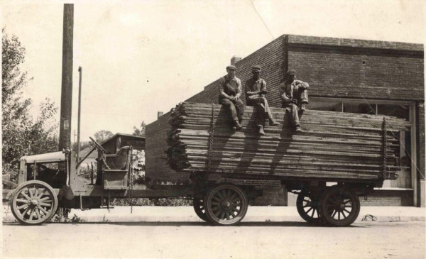 lumber truck.JPG