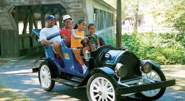 c AntiqueCar family.jpg