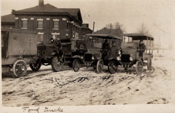 ford trucks.JPG