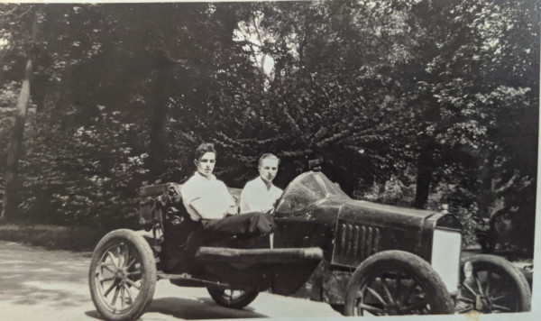 Willie&Beatty1929.jpg