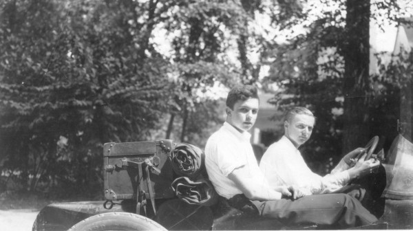 Willie&Beatty1928.jpg