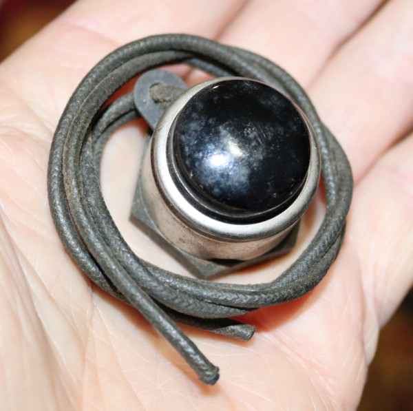 Steering Wheel Nut Horn Button 1.jpg