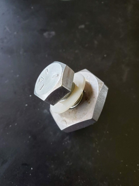 Plug 2.jpg