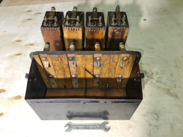 20240622_160617.jpg (354.9 KiB) Viewed 919 times How to rebuild a Model T coil box
