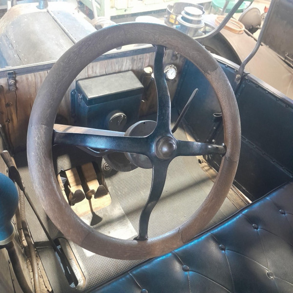 T Steering Wheel.jpeg