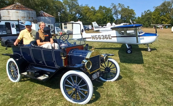 20240914_135931.jpg (388.09 KiB) Viewed 1446 times Some riders..their plane is in the background.