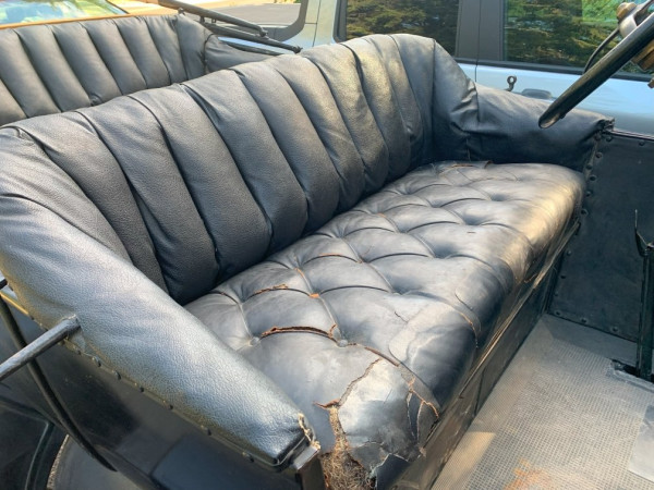 seat_front.jpg